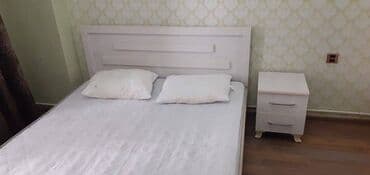 tam temirli menziller: İnşaatçılar metrosunun çıxısında inşaat binasında 12 mertebeli — 20