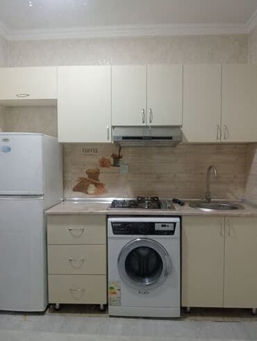 мебель на заказ шкафы: Sifarişlə mətbəx dəsti, Özü çəkən petlələr, Parlaq laminat, Kredit yoxdur, Pulsuz çatdırılma, Rayonlara çatdırılma — 2