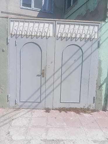 generator 2 kva: Darvaza satılır yaxşı vəziyyətdədir ölçüsü 2.50 nin 2.50 yədir ünvan — 1