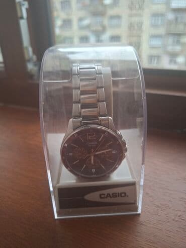 xarı bülbül boyunbağı: Qol saatı, Casio, rəng - Qara — 1