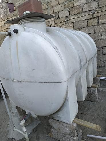 Bak, Plastik, 300 l l, İşlənmiş, Ünvandan götürmə