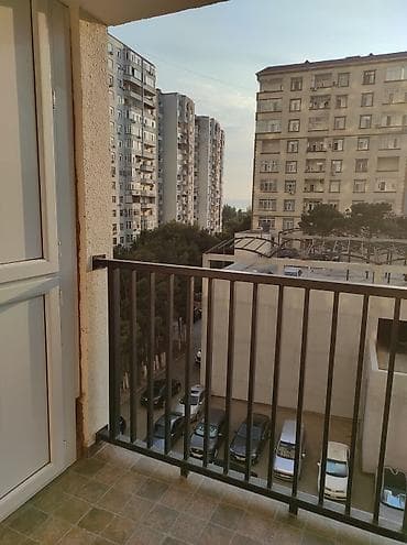 Mənzillər: Həzi Aslanov qəs., 3 otaqlı, Yeni tikili, m. Həzi Aslanov, 66 kv. m — 9