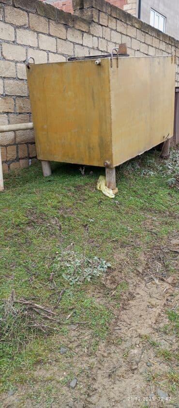 Manqallar, qrillər, barbekyu: Bak, Metal — 3