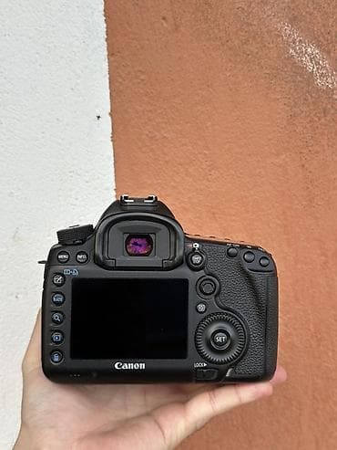 canon 450d: 50-60k proberg . Təzə kimi mark 3 . İdeal vəziyyətdə . 2 compact cart — 1