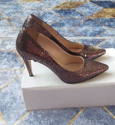 Tuflilər, Ölçü: 38, rəng - Qızılı, Yeni