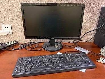 Acer stolüstü kompüter komplekti Komplekt: - Acer masaüstü sistem
