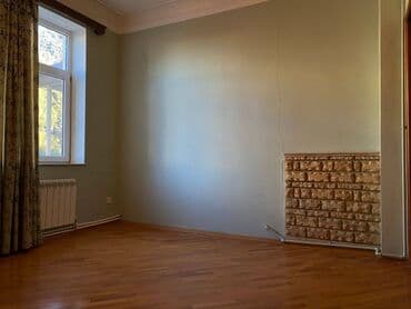 qobuda kirayə evlər: Badamdarda 2mertebeli binanın 2-cu mərtəbəsində yerləşən ümumi sahəsi — 22