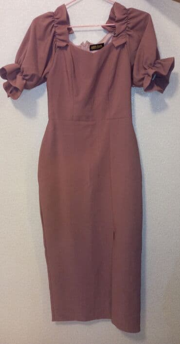 Ev geyimləri, pijamalar: Yenidir. 1 Defe geyinlinib . 40azn alinib 20 azn satilir. Cox gozel — 1