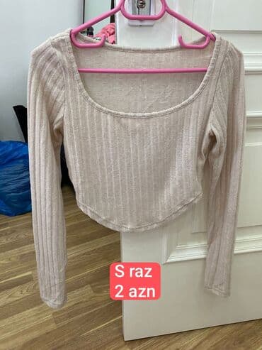 ketan dest: Qadın geyimləri dəsti – müxtəlif ölçülər 1) Qara bluz - Brend: Amisu — 10