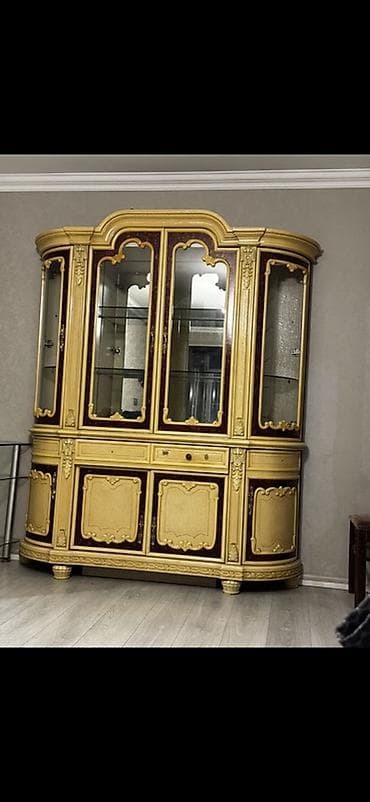 klassik qorka: Qorka - Material: taxta konstruksiya, ön hissə dekorativ oyma — 1