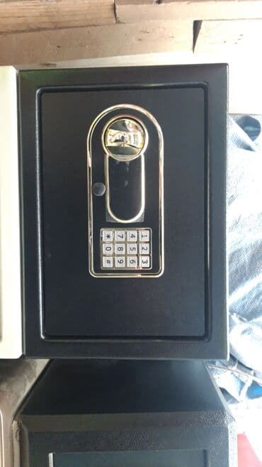 Reklam lövhələri: Seyf kassa hər ölçüdə seyf lərimiz var 🔥 yağına davamlı və davamsız — 10
