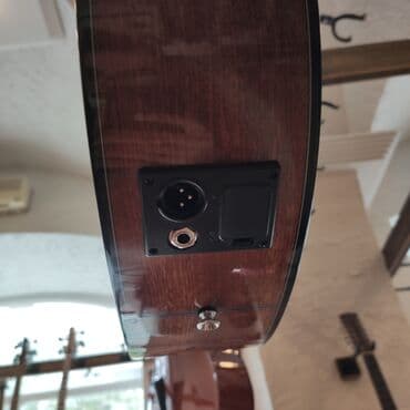 kabelər: Elektro akustik gitara Smiger FN-20 Üst: Şam ağacı Qol: Gül ağacı — 2