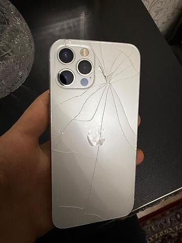 iphone 7 aux: IPhone 12 Pro, Ağ, Face ID — 7