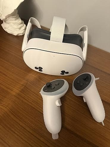 VR qulaqlıq və 2 ədəd hərəkət idarəetmə pultu - All-in-one VR