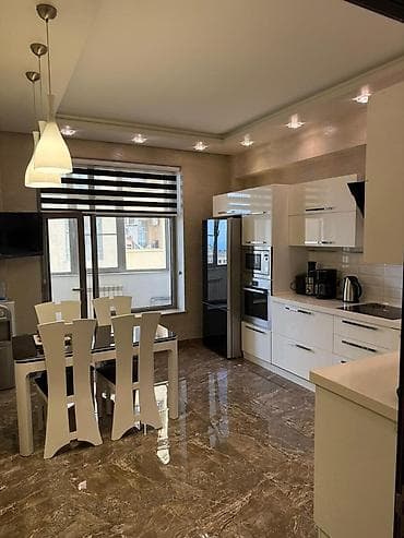 Mənzillər: İcarəyə verilir 3 otaqlı yeni tikili 160 m², Nizami m. Kateqoriya — 4