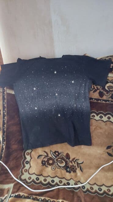 Dəstlər, kostyumlar