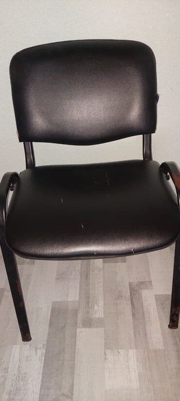 oturacaq uzlukləri: Qara rəngli ofis/ziyafət stulu - Klassik dizayn: qalın süngərli — 5