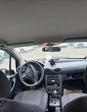 nissan note nece masindir: Mercedes-Benz A-Class (W168) – A160, tünd mavi rəng. - Kuzov: 5 qapılı — 9