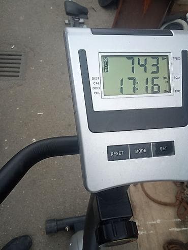Maqnitik velotrenajor - Kompüter paneli: böyük LCD ekran — 1