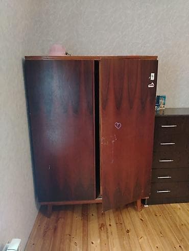 tək nəfərlik dolab: 2 qapılı, Qəhvəyi, Taxta, Açılan, Düz dolab — 1