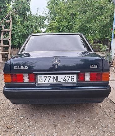 yan guzgu s: Mercedes-Benz 190 (W201) sedan - Kuzov: 4 qapılı sedan, tünd — 9
