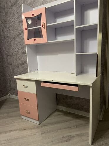 dəftərxana: Gənc üçün nəzərdə tutulmuş mebel dəsti geniş iş səthi və bir çox — 2