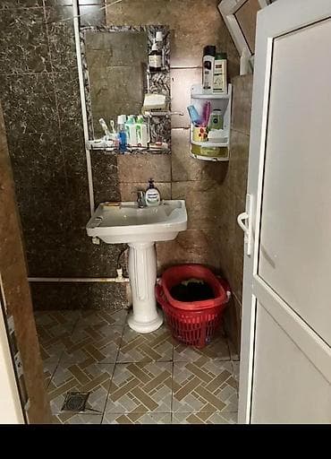 Həyət evləri və villaların satışı: Bineqedide 3 otagli heyet evi satilir 182 nomreli mektebe ve — 6