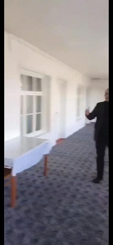 Ev təcili satılır sahibi başqa ölkəyə köçür su qitmətə Kənd mənzərəli