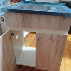 шкафы ванной комнаты: Mətbəx üçün lavabo dolabı - Material: laminat korpus, ağ içlik; — 4