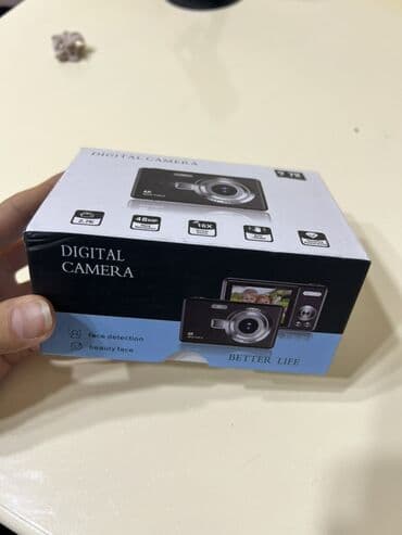 фотоаппарат зенит цена продать: Rəqəmsal fotoaparat – kompakt ağ korpus Xüsusiyyətlər: - 4K Mega — 7