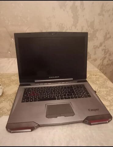 notbuk islenmis: Intel Core i7, 16 GB, 15.6 " — 2