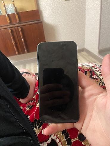 iphone 7 aux: IPhone X, 64 GB, Qara, Face ID — 1