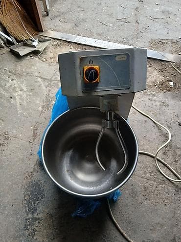 Soyuducu avadanlığı: Peşəkar iaşə avadanlıqları paketi 1) Soyuduculu iş masası və üst — 7