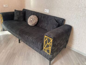 Masalar: Salam. Masa və 6 əd oturacaqlar ( 550 Azn ) Divan ( 350 Azn ) — 3