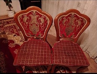 taxt kiravat: Qonaq otağı üçün, rəng - Qırmızı Stul — 1