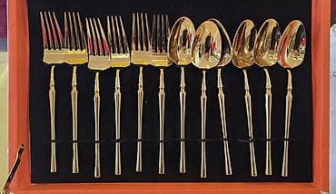 qizil baliq: Qızılı rəngli süfrə ləvazimatları dəsti - Tam dəst: çəngəl, qaşıq və — 1