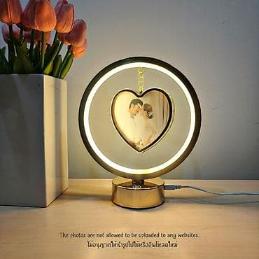 Дом и сад: LED Ürək Formalı Foto Çərçivəli Masa Lampası - Dizayn: Qızılı rəngli — 4
