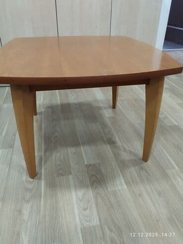 угловая кухня маленькая: Квадратный стол, Нераскладной, Без колесиков, Дерево, Без гарантии — 2