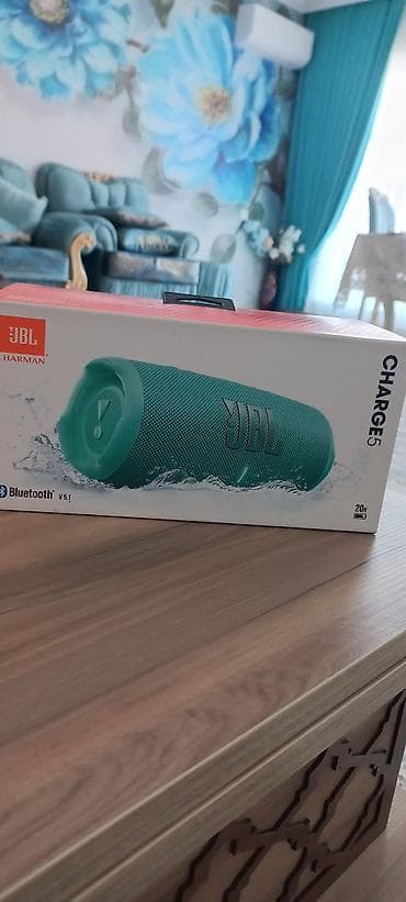 Yeni JBL Kolonka, Növ - Portativ, rəng - Yaşıl