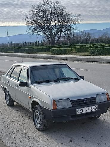 lada 010: VAZ (LADA) Samara: 1.6 l | 2004 il 39000 km Sedan — 5