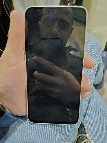 samsung galaxy a 3: Samsung Galaxy A36, rəng - Ağ, Simsiz şarj — 2