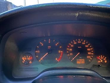 kia sportage 1: Opel Astra Caravan (universalı) - Korpus: universal kuzov, gümüşü — 10