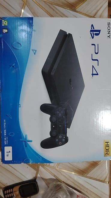 ps3 super silm: Sony PlayStation 4 (PS4) – Jet Black, 1 TB, HDR dəstəyi — 1