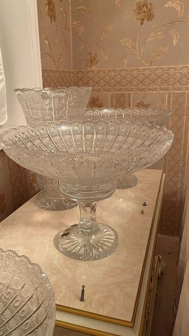 yuxuda qab qaşıq yumaq: Kristal süfrə dəsti - Zərif naxışlı, kəsim ornamentli iri kristal — 37