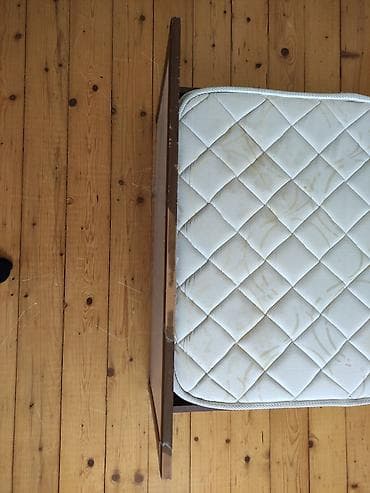 ucuz matras: İşlənmiş, Təknəfərlik çarpayı, Bazasız, Matras ilə, Siyirməsiz — 3