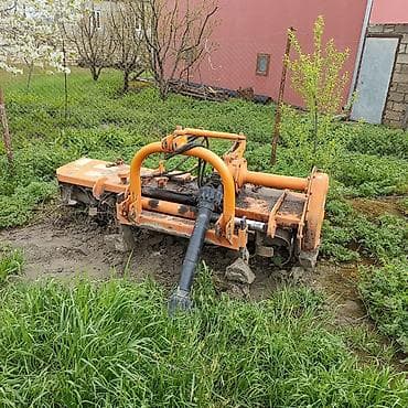 otaq yoldası: Traktor mtz 89.2 satılır. İli 2018. 5944 moto saat. Hər şeyi zavoddu — 5