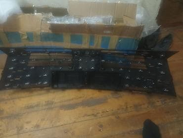 Məhsul: Avtomobil üçün ön radiator barmaqlığı (qril) Təsvir: - Rəng — 2