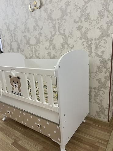 beşikler: Uşaq beşiyi – “Teddy” dizaynı - Rəng: ağ və bej (ağ nöqtəli bej alt — 4