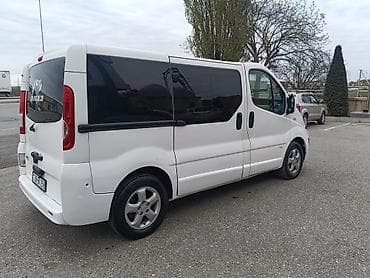 masin suseleri: Opel Vivaro: 2.2 l | 2012 il 280000 km Van/Minivan — 2