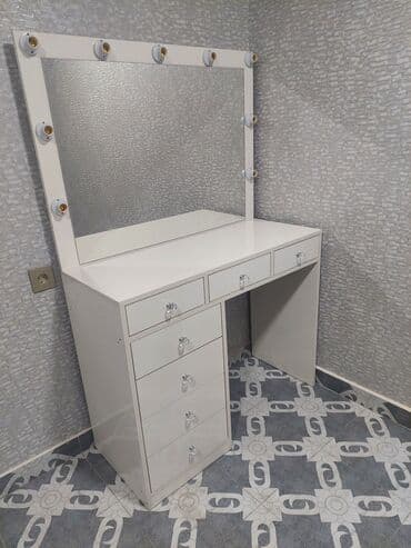 раскладные кресла в баку: Новый, Стол для макияжа, С зеркалом — 2